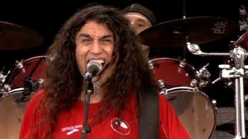 La celebración de Slayer no sólo incluyó una camiseta chilena