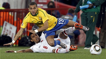 Carlos Parreira criticó juego de Chile ante Brasil y afirmó que Bielsa 