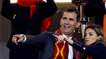 La reina Doña Sofía y el príncipe Felipe celebraron junto al plantel la Copa del Mundo