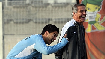 Oscar Tabárez recibirá oferta formal para seguir al frente de la selección uruguaya