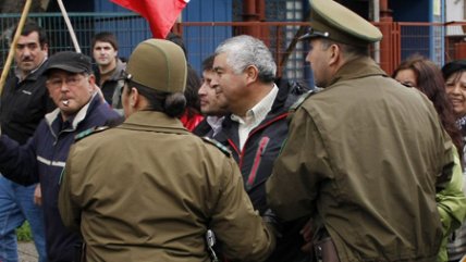 Manifestantes y Carabineros se enfrentaron en Aysén