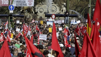 Españoles vuelven a las calles para protestar contra la reforma laboral