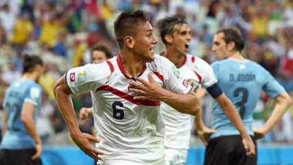 Costa Rica superó a Uruguay y dio el primer batacazo mundialista