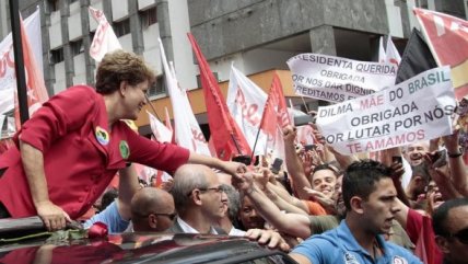   Dilma Rousseff y Aécio Neves viven las últimas horas antes del balotaje 