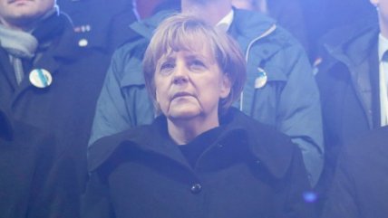 Merkel abogó por la unidad europea al recordar la caída del Muro de Berlín