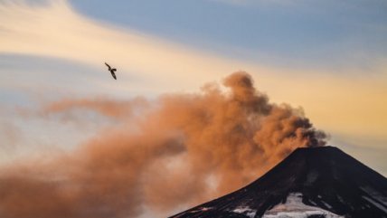 Aumenta emanación de ceniza del Volcán Villarrica