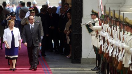  Presidenta Bachelet recibió a François Hollande en La Moneda 