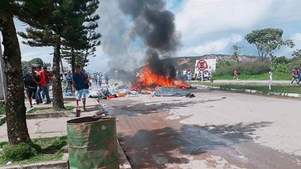  Manifestantes destruyeron y quemaron campamento de migrantes venezolanos en Brasil 