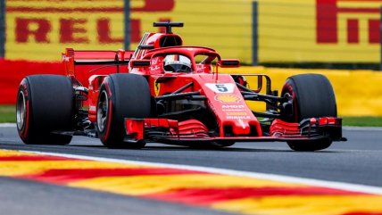  El choque de Sebastian Vettel contra las barreras de una exhibición en Milán 
