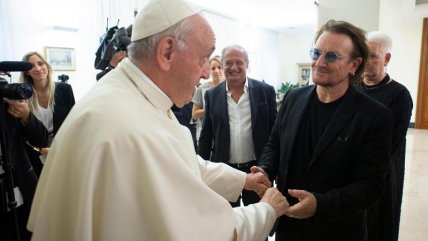 Bono conversó sobre los abusos en la Iglesia Católica con el papa Francisco