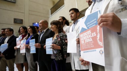 Comisión de Salud de la Cámara respaldó movilización de médicos generales de zona Comisión de Salud de la Cámara respaldó movilización de médicos generales de zona