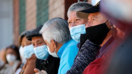  Programa permite a mayores de 50 años concluir sus estudios de enseñanza básica  