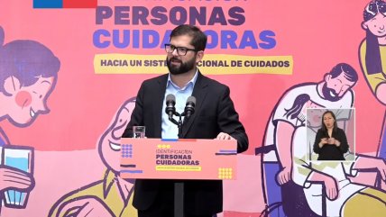   Boric destacó la labor de las personas cuidadoras ejemplificando con su madre: 
