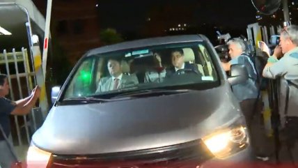   Contreras y Andrade fueron trasladados al aeropuerto por la PDI 