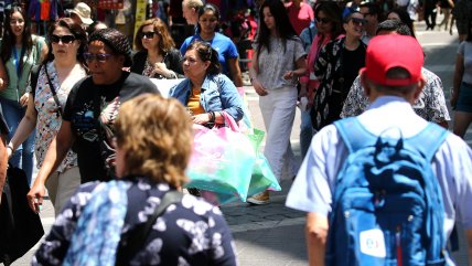  Compras de última hora: Comercio funciona este domingo hasta las 20:00  