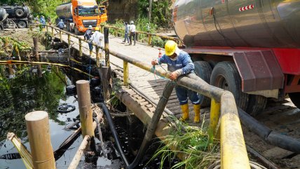 Derrame de petróleo en Ecuador afecta a un refugio de vida silvestre  