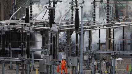   Aeropuerto de Heathrow espera operar a pleno el sábado 