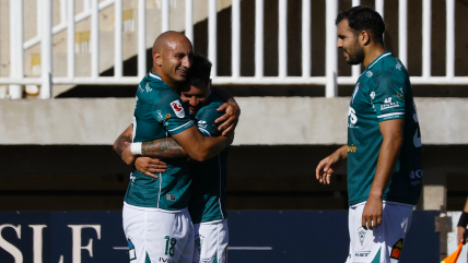   Santiago Wanderers venció a Deportes Temuco y regresó a la cima del Ascenso 