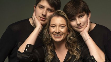   Compagnon y relación de sus hijos con Bachelet: 