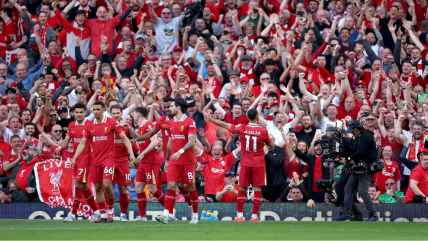   Liverpool consiguió su título número 20 de Premier League al aplastar a Tottenham en Anfield 