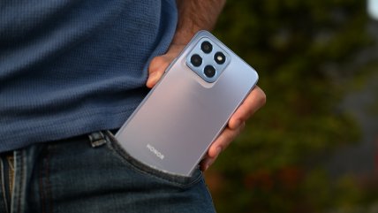   SuperGeek en Cooperativa: El crecimiento de HONOR en Chile y su entrada a la robótica 