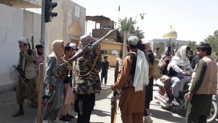   La CPI emitió órdenes de arresto contra dos líderes talibanes 
