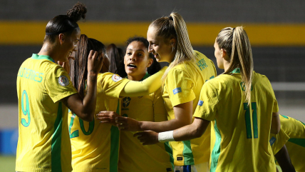   Brasil goleó a Paraguay y clasificó a semifinales de la Copa América femenina 