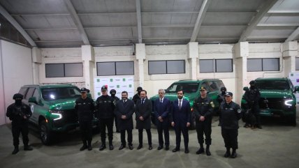   Gendarmería recibió otros cinco vehículos blindados para traslados de alto riesgo 
