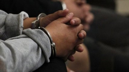   Cámara aprueba duplicar penas para menores que cometan delitos graves 