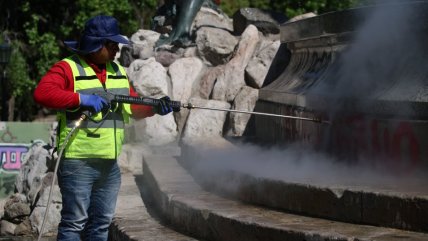   Inician trabajos de limpieza de la restaurada Fuente Alemana tras vandalización 