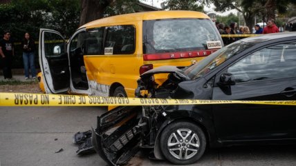   Furgón escolar chocó en Conchalí: Al menos cinco niños heridos 