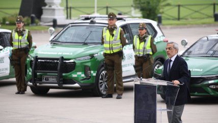   Gobierno entregó más de 4.800 millones de pesos en vehículos y equipos para Carabineros 