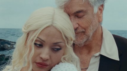   Mon Laferte estrena video de 