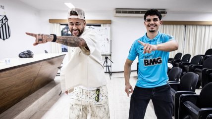   [VIDEO] A 13 años del baile que le dedicó: Neymar se reencontró con niño que tuvo leucemia 